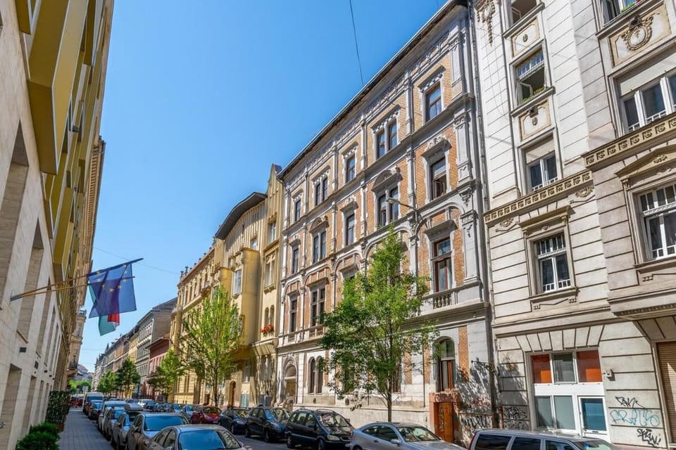 RSZ7 Downtown Stylish Apartment in Budapest