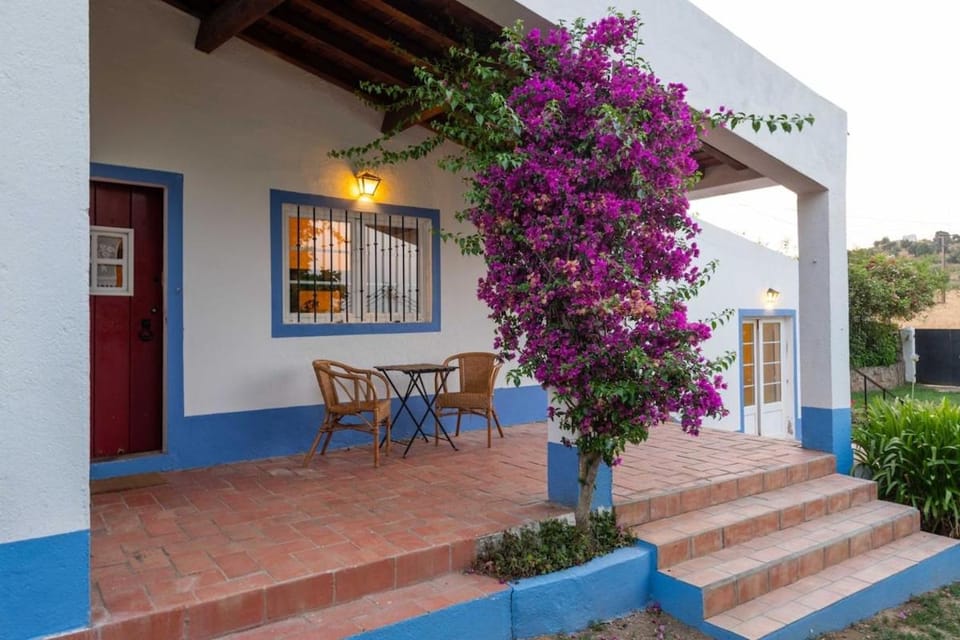 Property building, Balcony/Terrace, Garden view