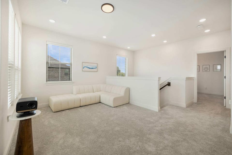 Zen Spot-4 mi to Promenade & Amp-Private Office House in Rogers
