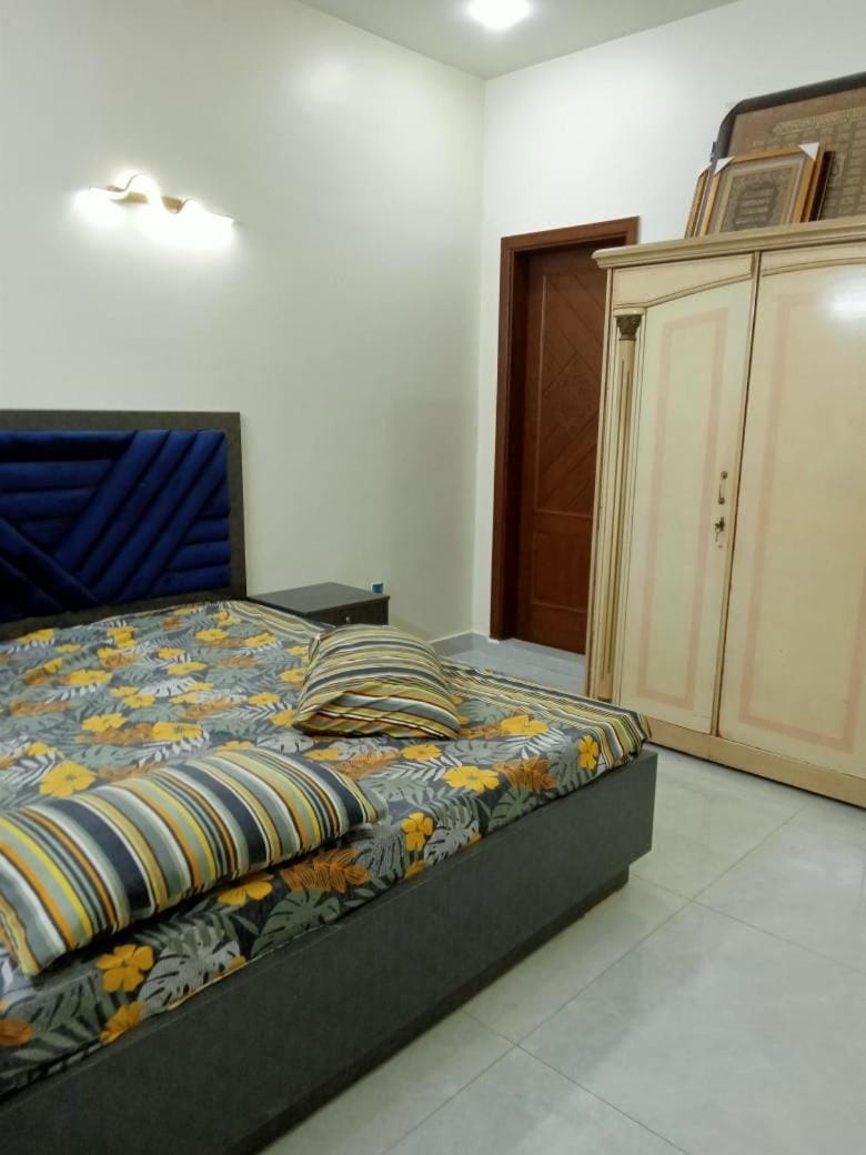 Nursery Hotel Bed and Breakfast in Karachi