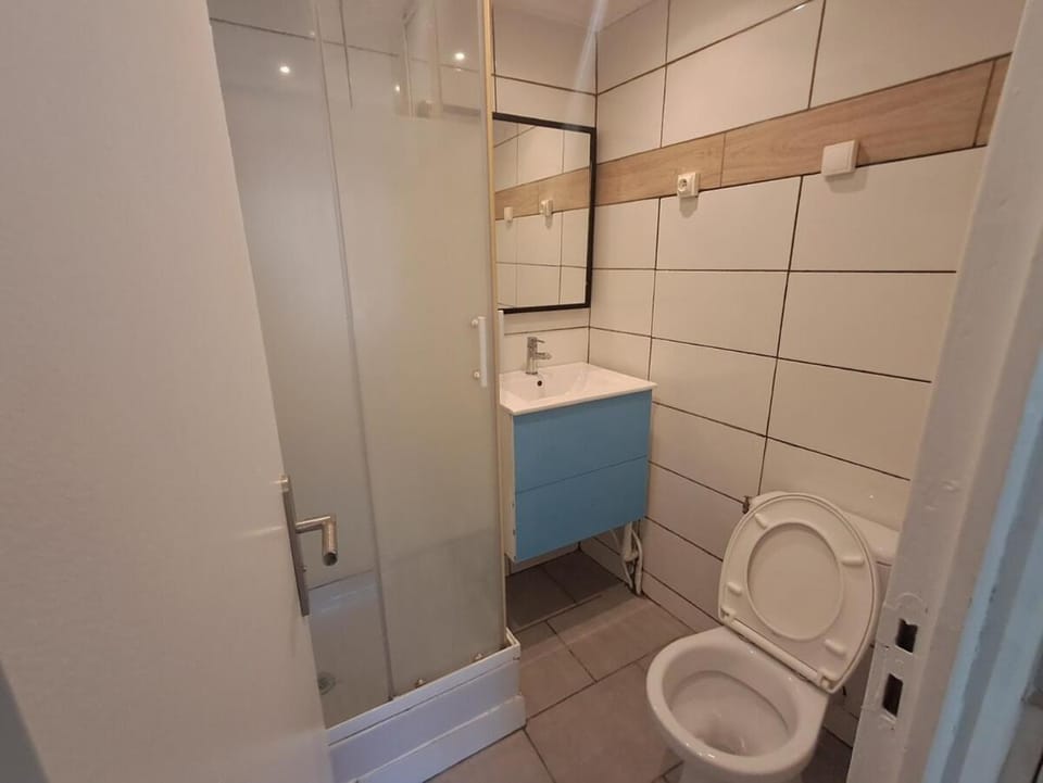 BudgetBnb Hyeres 3 Apartment in Hyères
