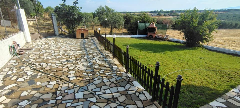 BBQ facilities, Garden, View (from property/room), Pets, Inner courtyard view, Parking, pet friendly