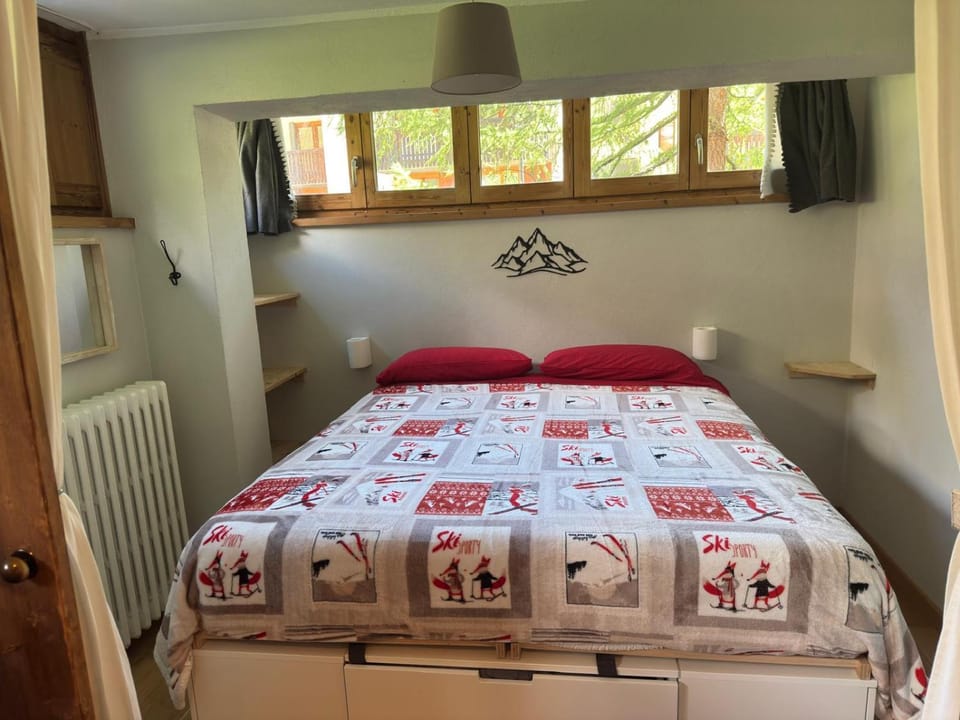 TV and multimedia, Bedroom, internet