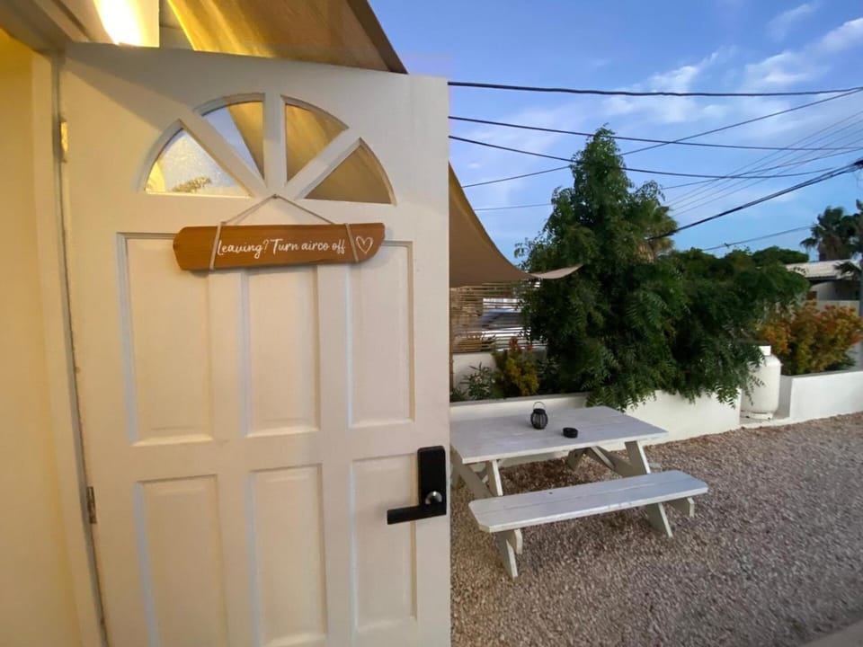 Palm Beach Vacay Suites - Bamboo Suite - Studio Apartment in Noord