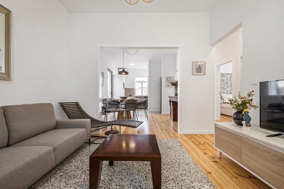 Communal lounge/ TV room, Living room