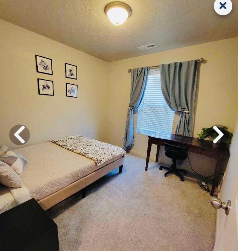 Heart of Nampa-Hot Tub-Fenced Yard-Full Kitchen House in Caldwell
