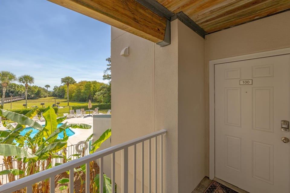 Shipwatch #100 House in Saint Simons Island