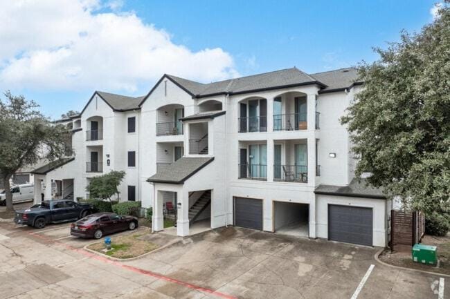 The Calvin 335 I Spacious 2 bed 1 Bath Apartment in Plano