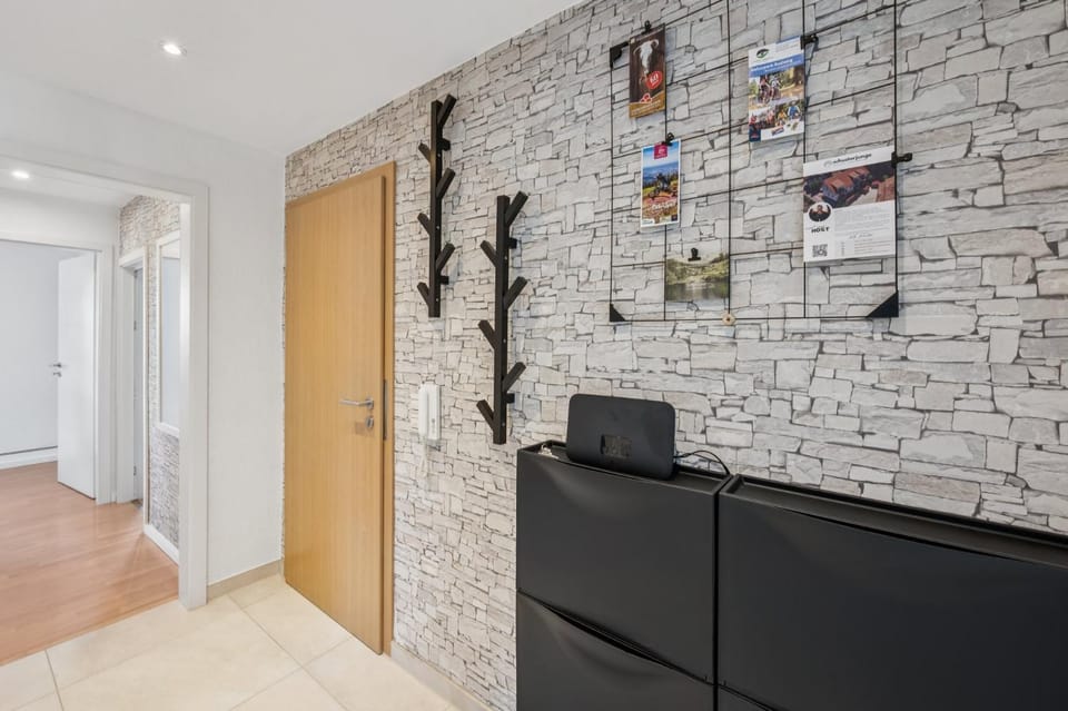 Facade/entrance, Logo/Certificate/Sign, Logo/Certificate/Sign, wardrobe