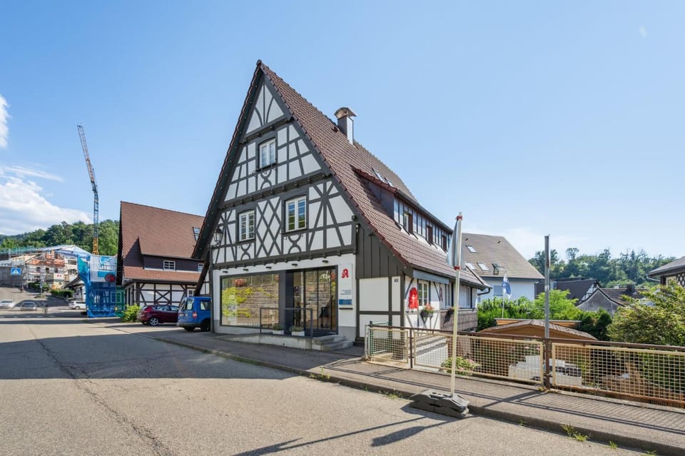 Property building, Day, Neighbourhood, Street view, Location