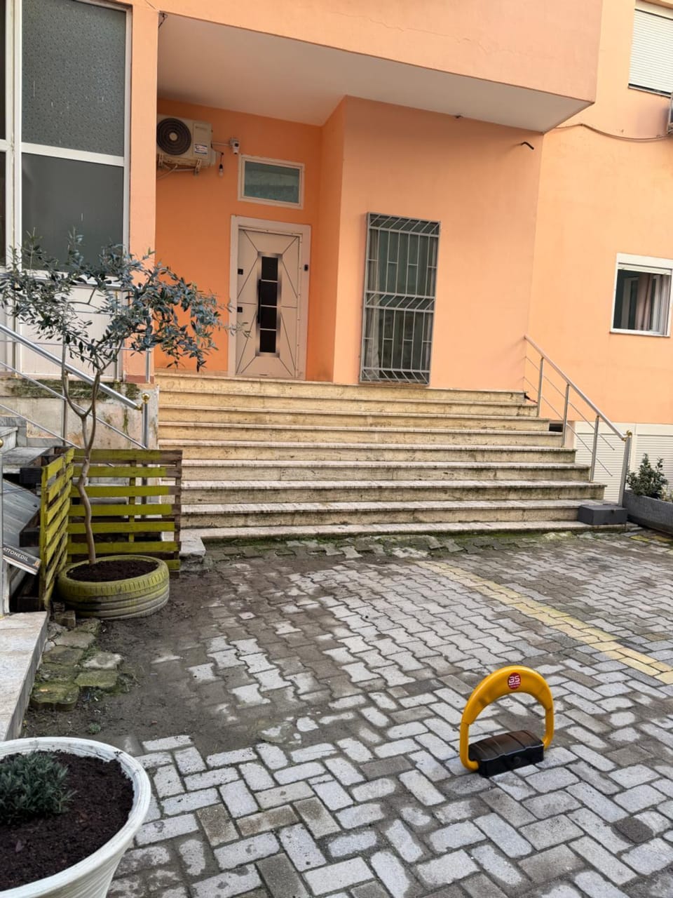 Amar's Apartment - 6 Guests, 2 Rooms, Durres Beach Apartment in Tirana County, Albania