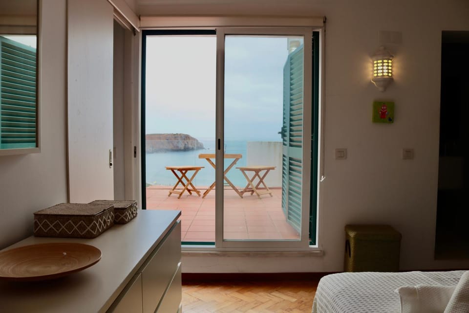 Bed, Natural landscape, View (from property/room), Balcony/Terrace, Photo of the whole room, Bedroom, Sea view