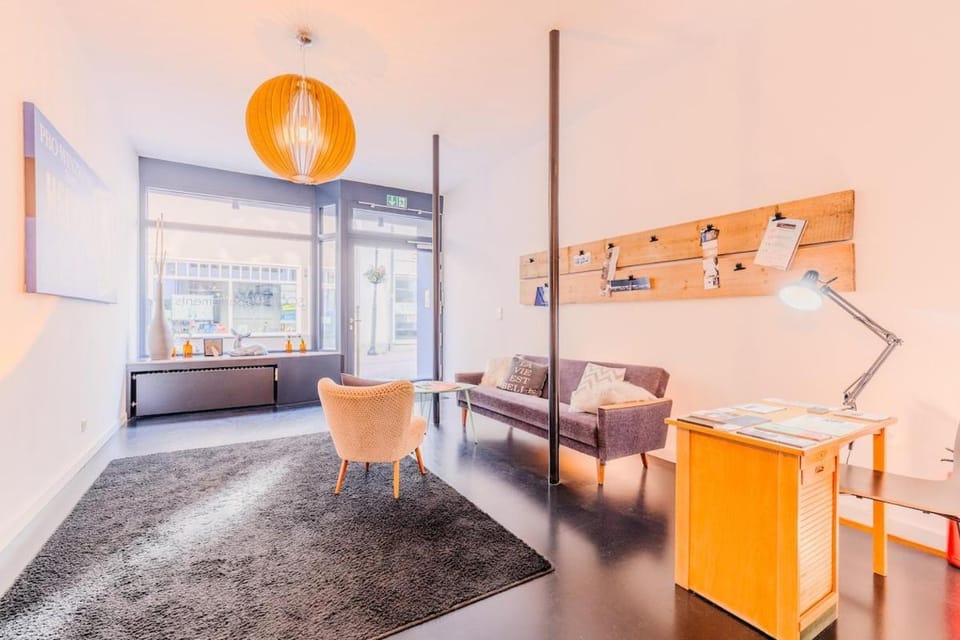 Lobby or reception, Seating area