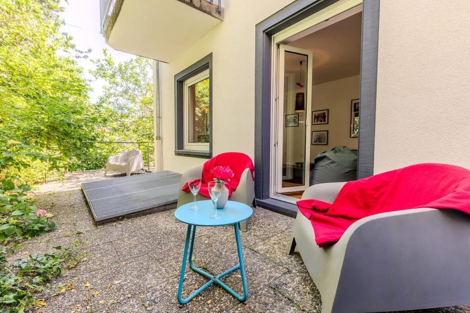 Garden, View (from property/room), Balcony/Terrace, Seating area, Garden view