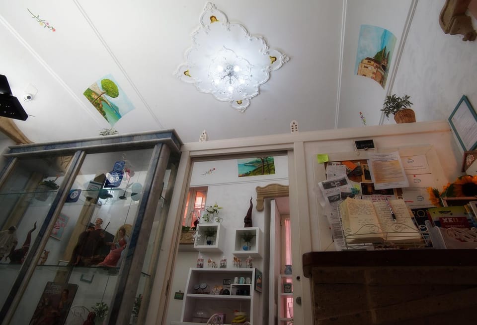 Le Vie Di Napoli B&B Bed and Breakfast in Naples