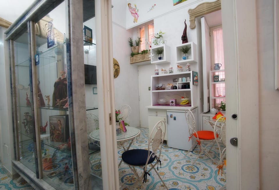 Le Vie Di Napoli B&B Bed and Breakfast in Naples