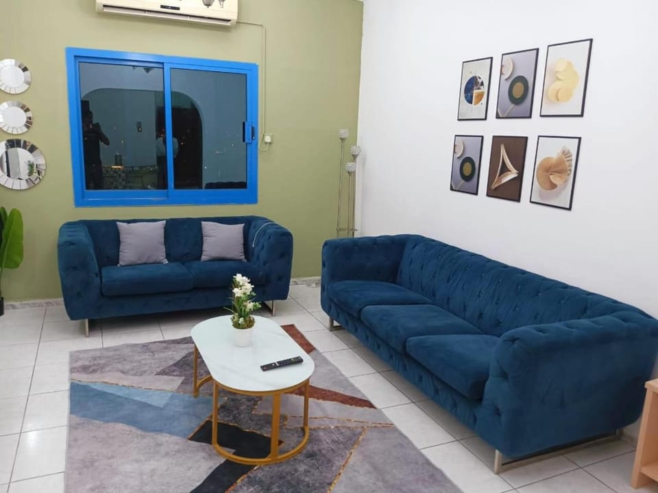 Luxury 2-Bedroom Family Apartment on Buhaira Corniche Apartment in Al Sharjah