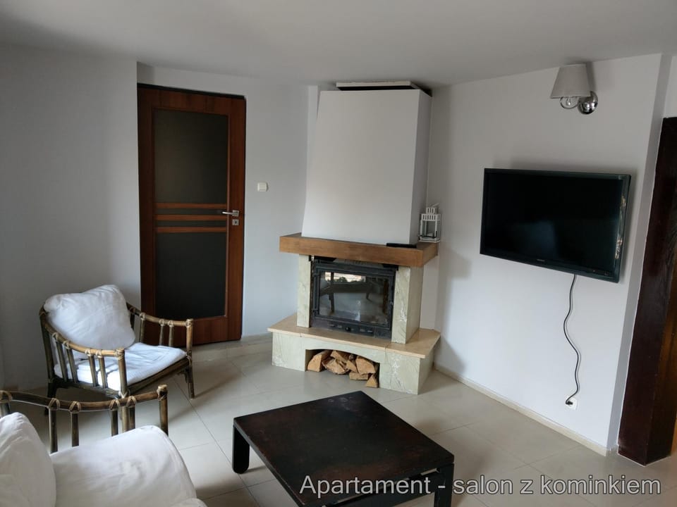 Communal lounge/ TV room, Living room, Seating area