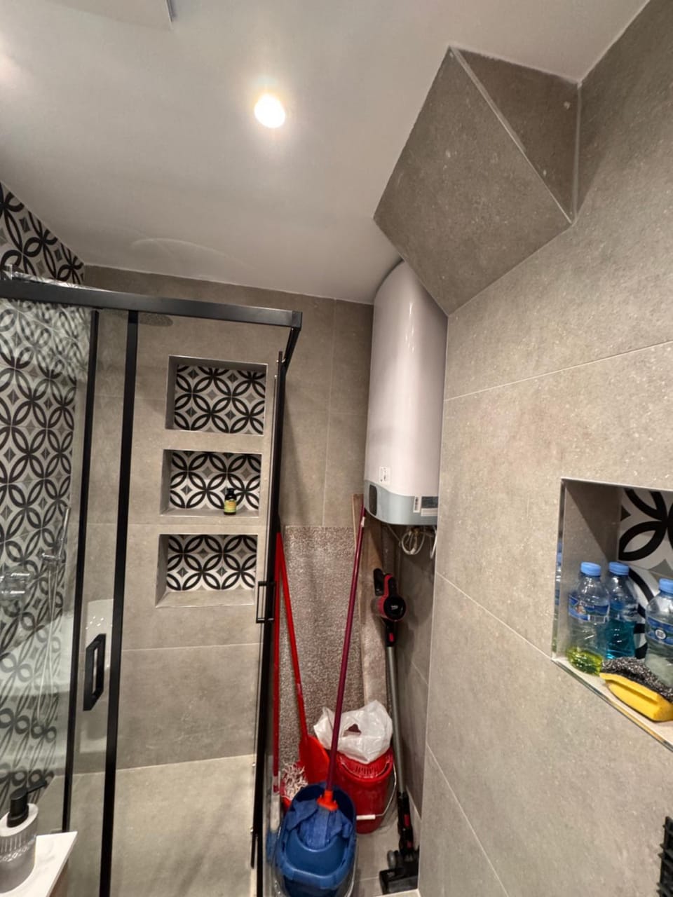Shower, Bathroom