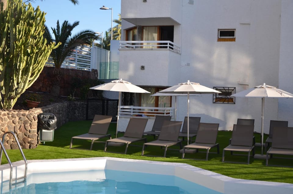 Pool view, Swimming pool, Swimming pool