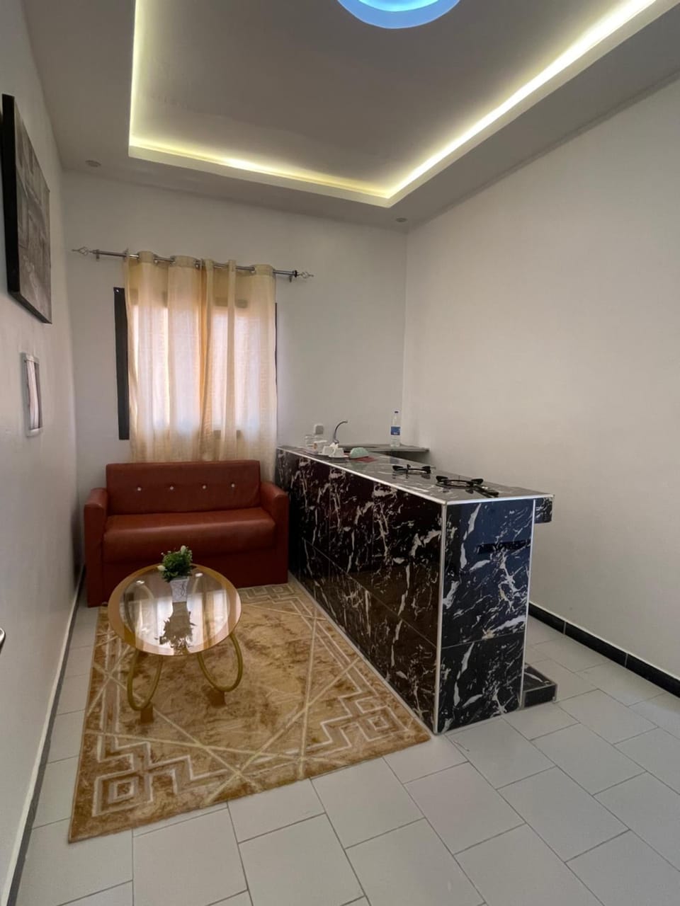 Seating area, Dining area