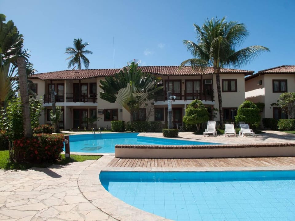 Property building, Garden, Garden view, Pool view, Swimming pool, sunbed