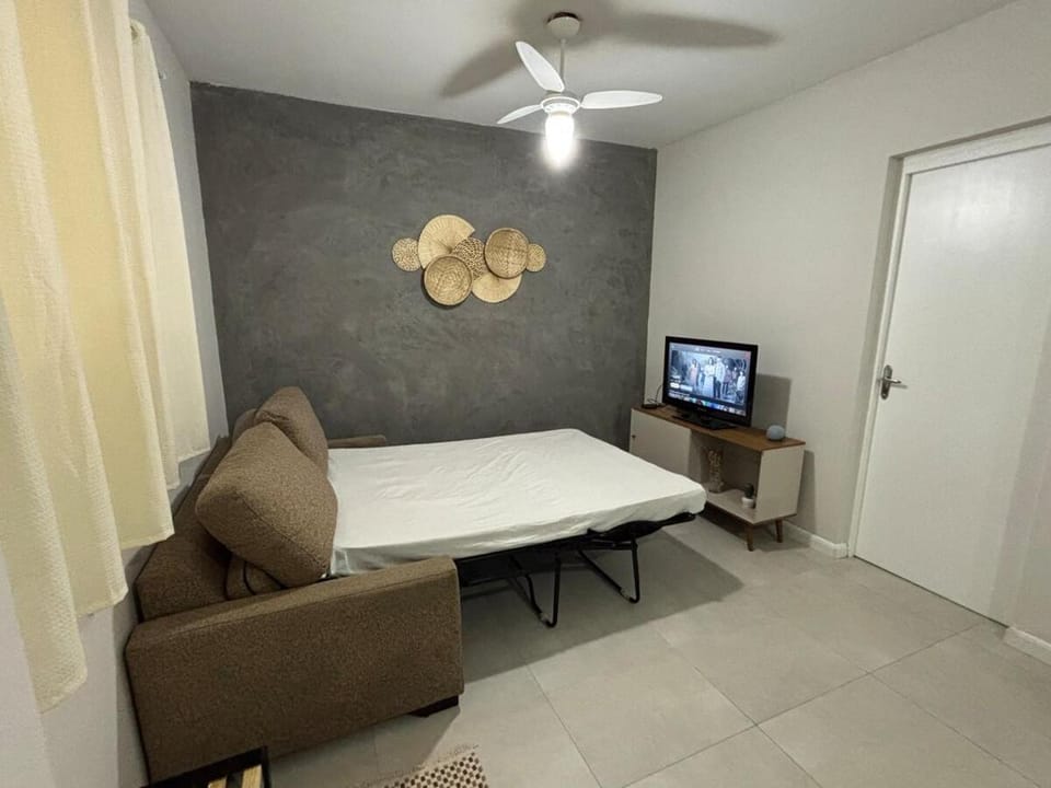 Bed, Living room