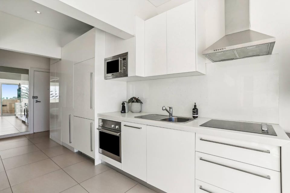 Kitchen or kitchenette, kitchen