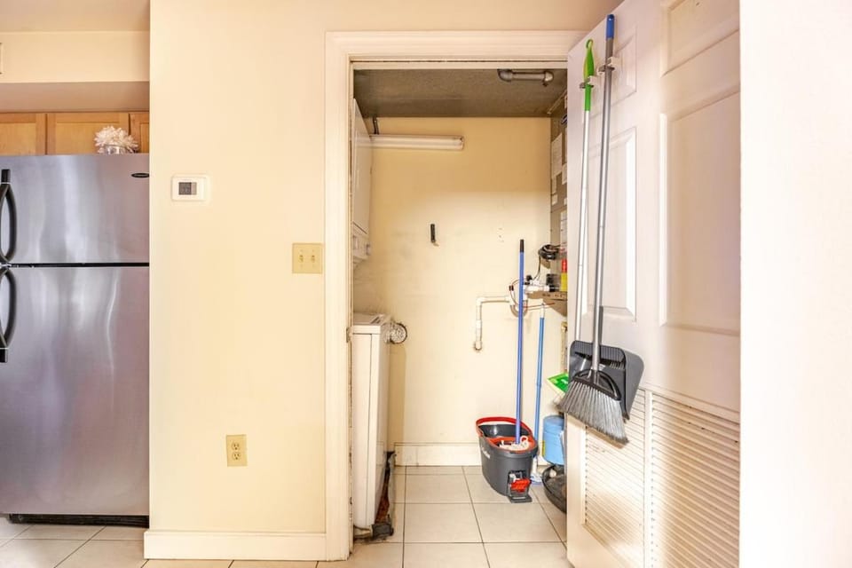Cozy 1BR Apt in Downtown Richmond, Nearby Attractions Apartment in Church Hill