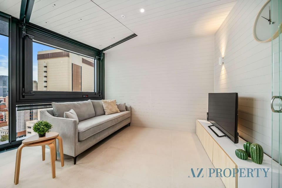 Metro Nest Light-Filled 1BR in CBD Apartment in Perth