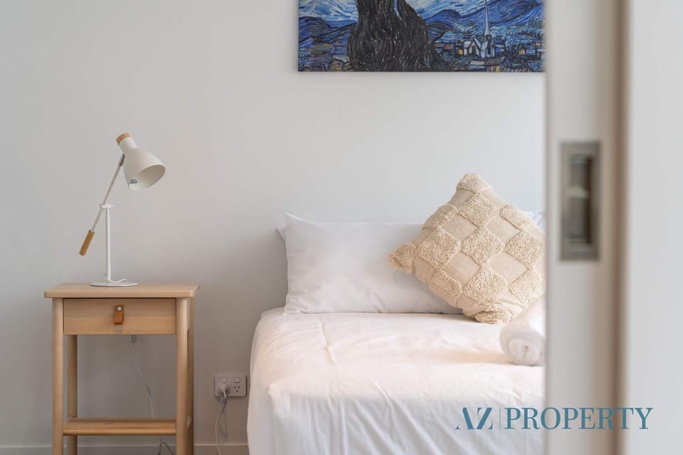 Metro Nest Light-Filled 1BR in CBD Apartment in Perth