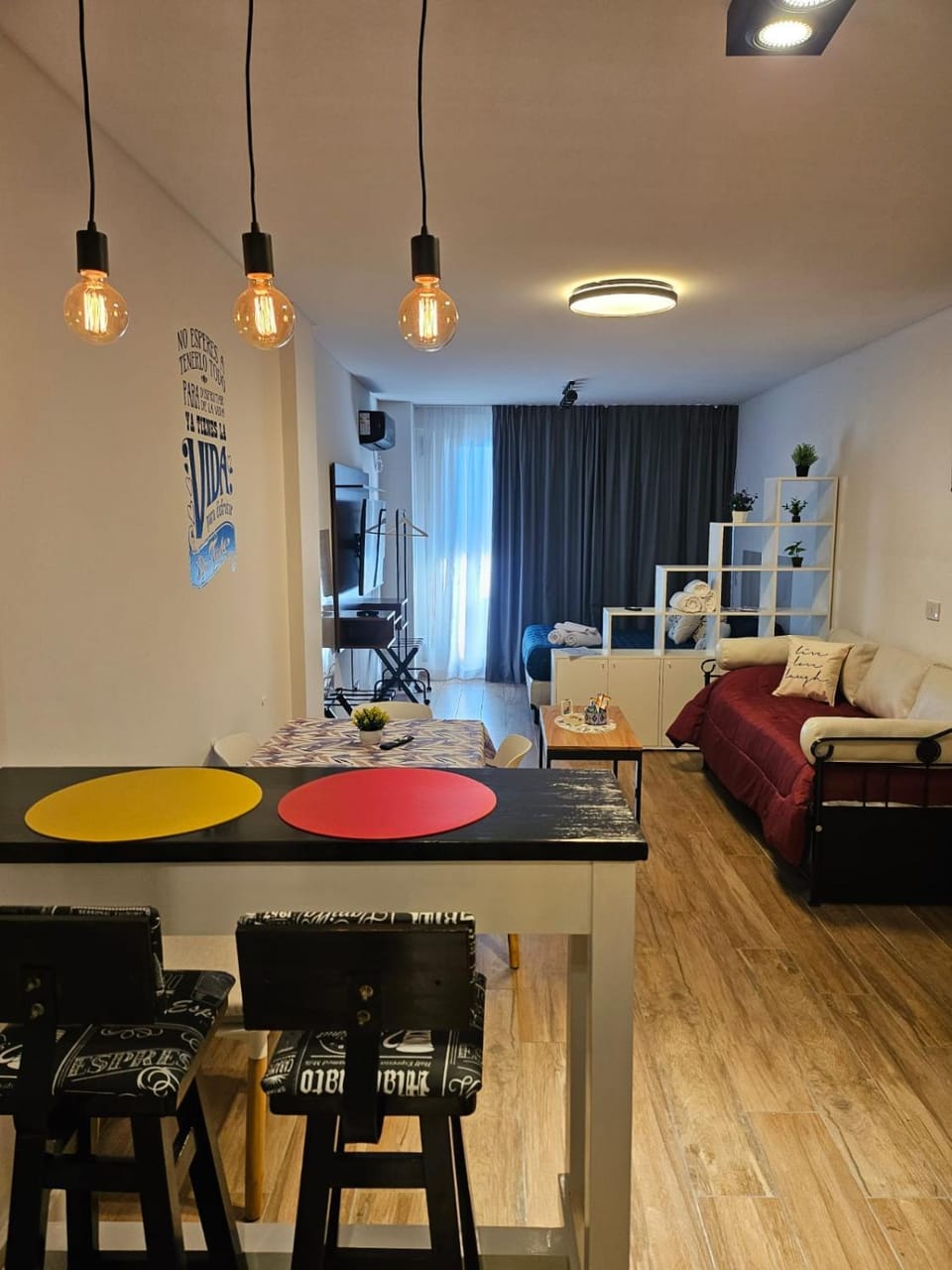 Photo of the whole room