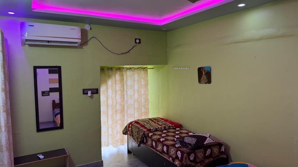 Roshini Homestay Hampi Vacation rental in Karnataka