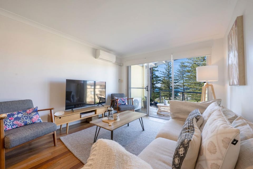 Seaspray Views - Lifestyle Yamba Apartment in Yamba