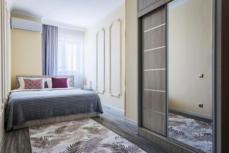 Bed, Bedroom, wardrobe