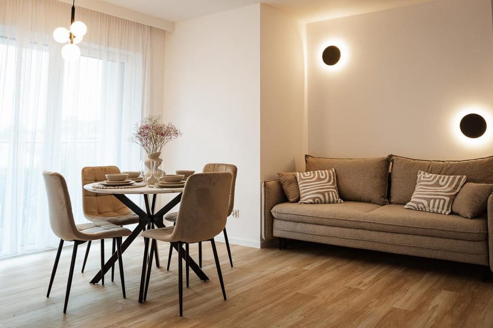 Living room, Seating area, Dining area