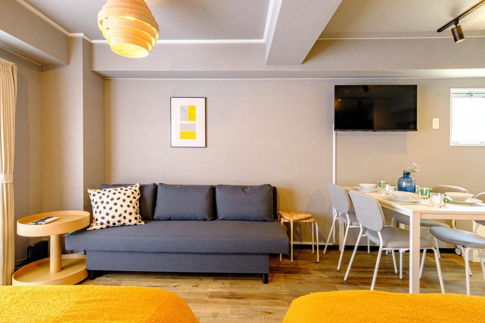 Living Stay Plum Residence - Authentic Tokyo Stay - Direct to HND 20m & Shinagawa Apartment in Kanagawa Prefecture