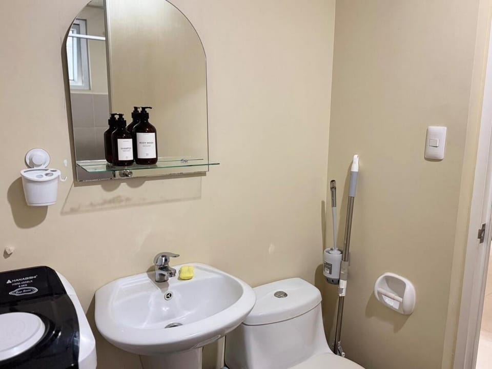 Modern Nest 1 BEDROOM by LivingRoom Apartment in Lapu-Lapu City