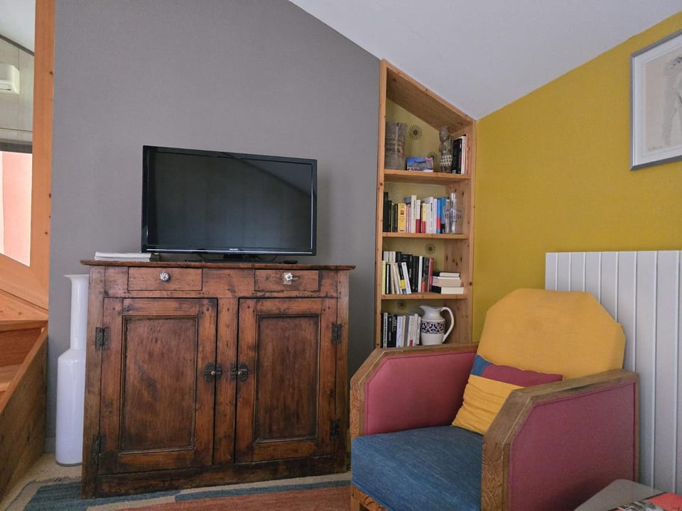 TV and multimedia, Living room