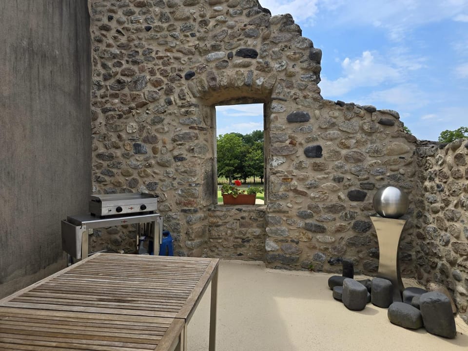 Patio, BBQ facilities, Dining area