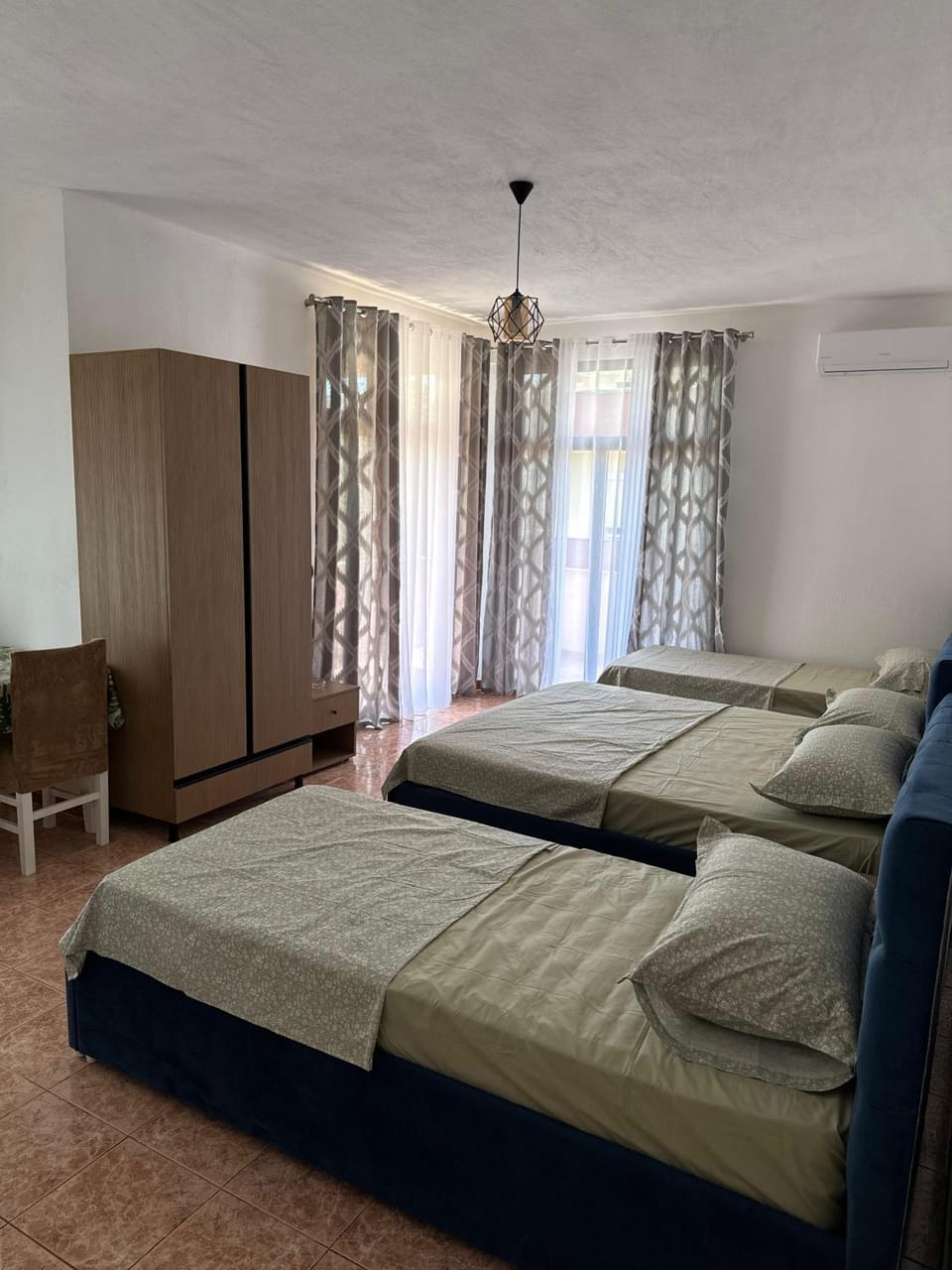 Bedroom, wardrobe