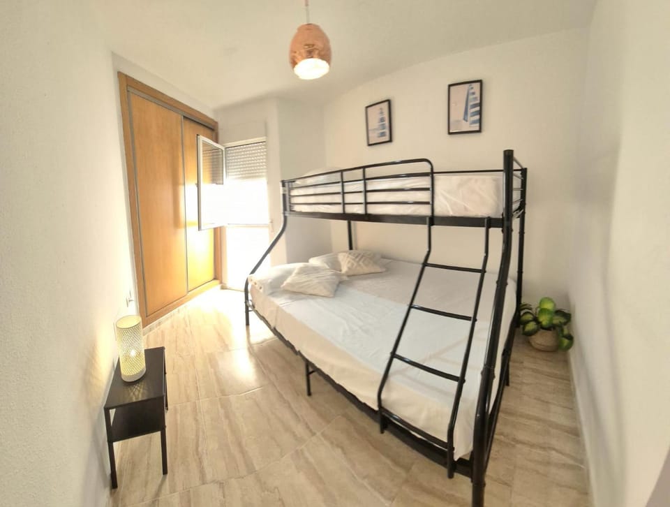 Bed, Bedroom, bunk bed