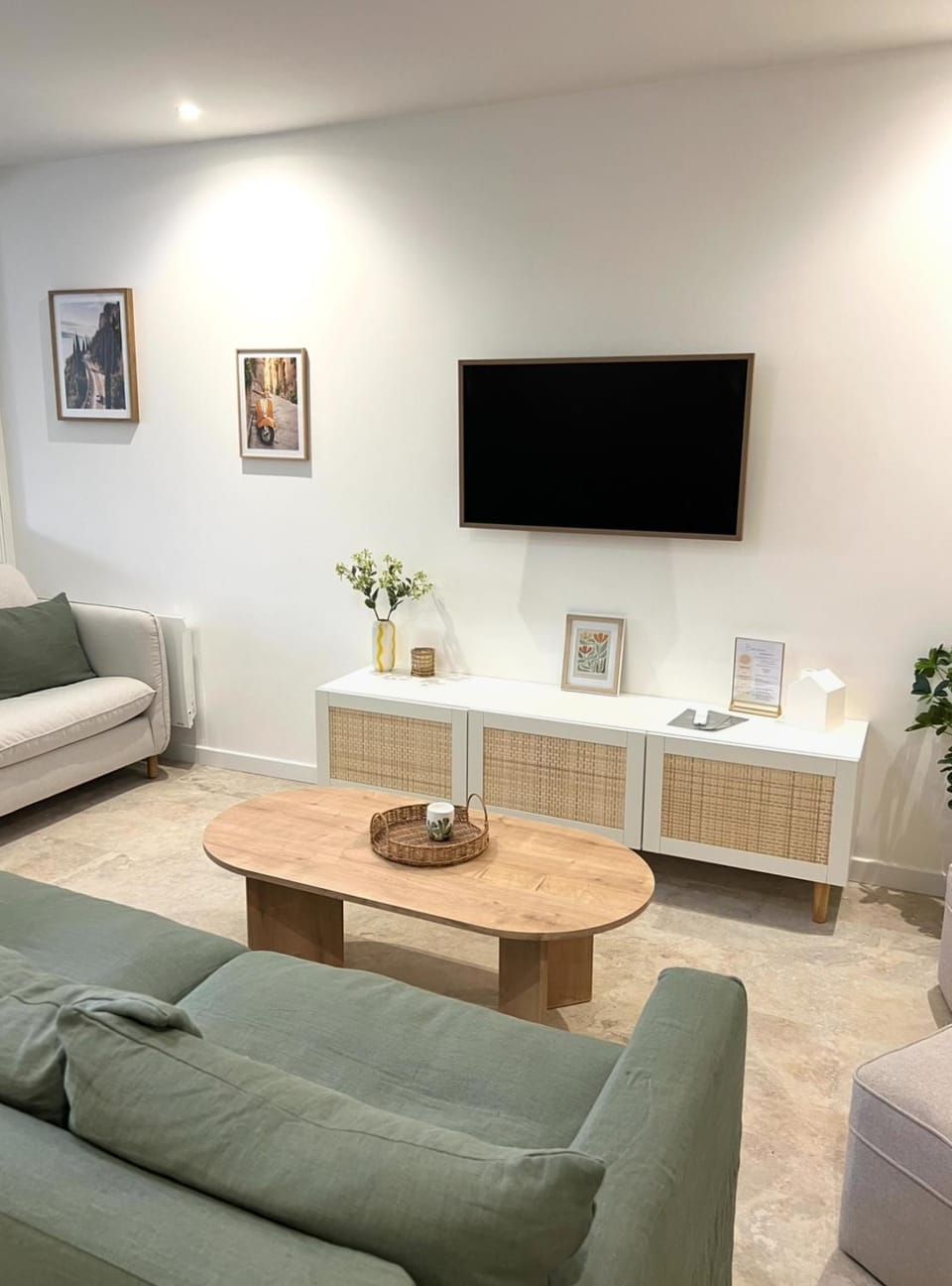 TV and multimedia, Living room