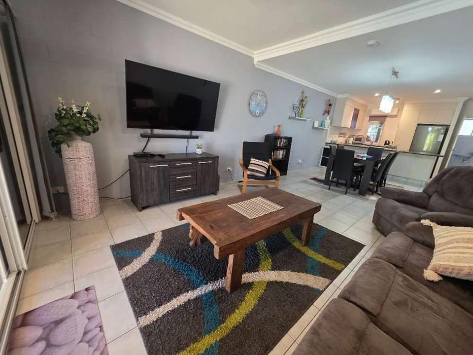 Palm Breeze Holiday Unit Apartment in Seventeen Seventy