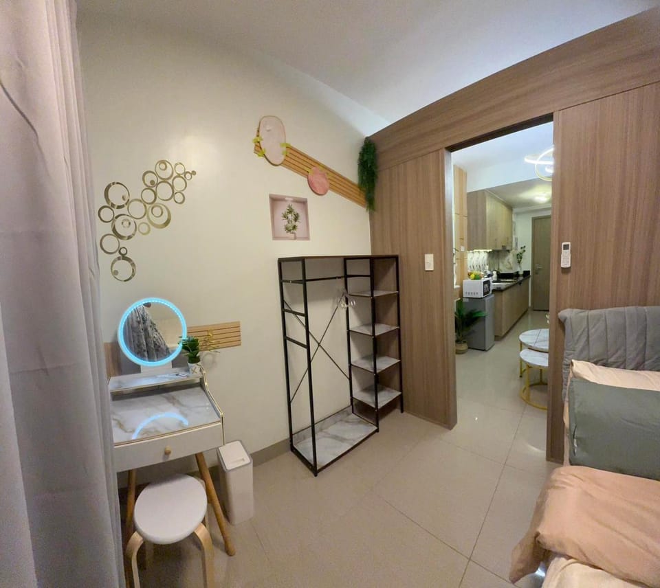 Shore 2 Residences Tower 3 by HappyHaven Apartment in Pasay