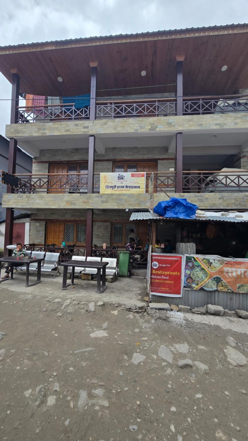 Property building, Restaurant/places to eat, Day
