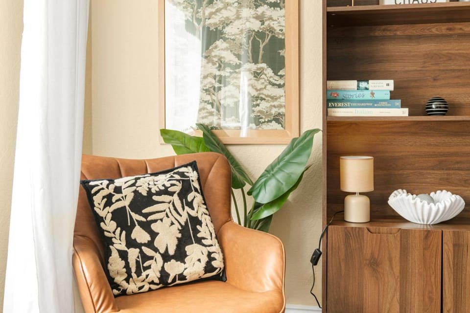 Living room, Seating area