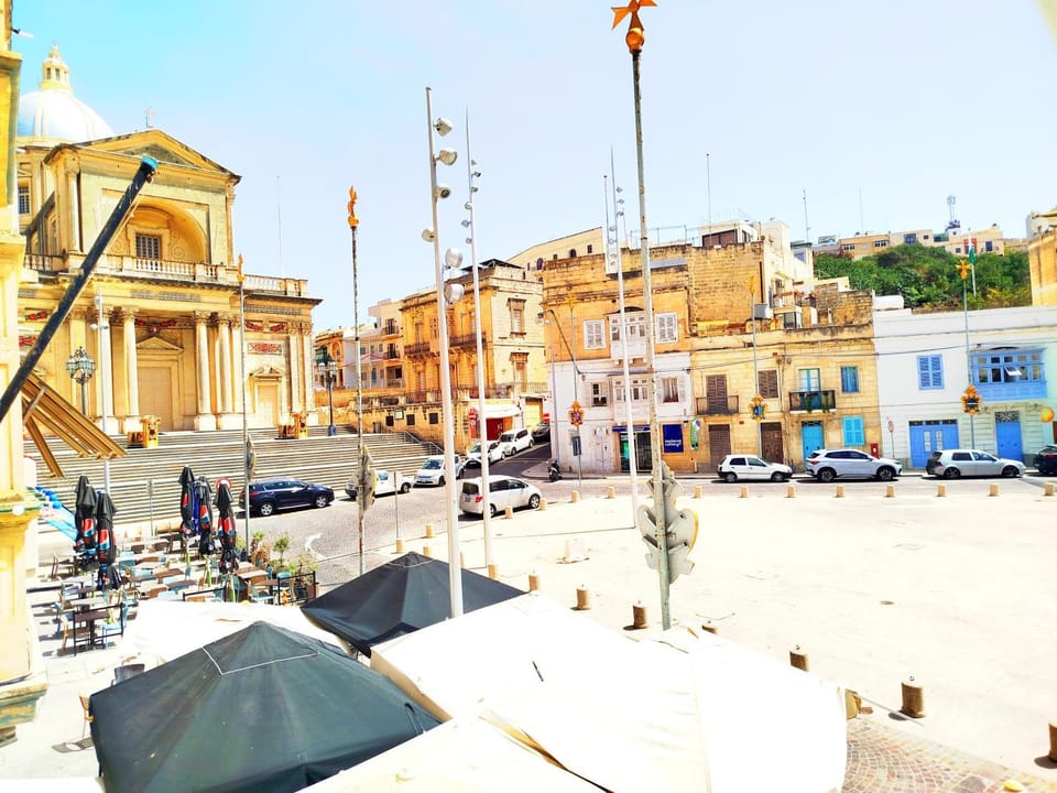 Seafront 1 bedroom Maisonette Apartment in Malta