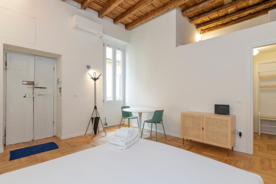 Xenia Milan - Suite in Corso San Gottardo A Apartment in Milan