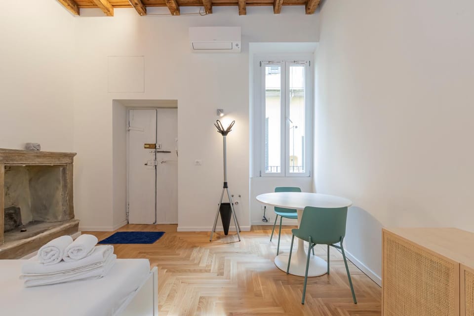 Xenia Milan - Suite in Corso San Gottardo A Apartment in Milan
